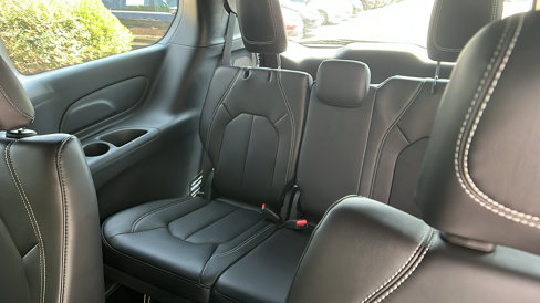 New 2026 Chrysler Voyager LX image 20