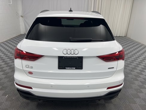 Used 2024 Audi Q3 2.0T Premium Plus image 7