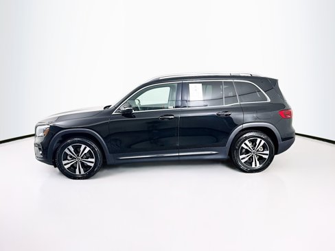 Used 2024 Mercedes-Benz GLB 250 4MATIC image 4