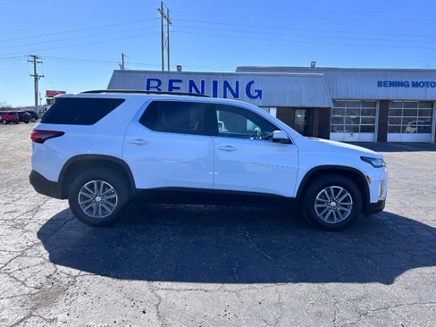 Used 2022 Chevrolet Traverse LT w/ LPO, Cargo Package image 2