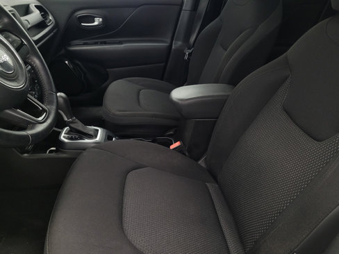 Used 2020 Jeep Renegade Altitude image 17