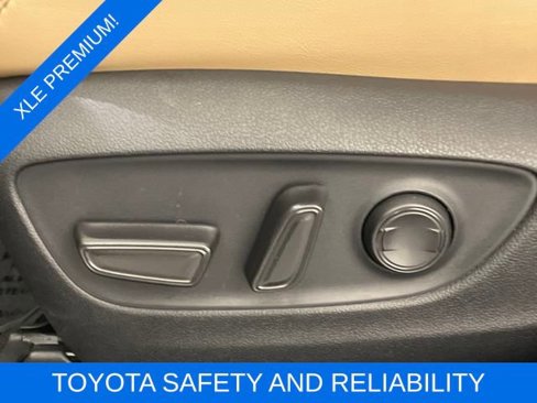 Used 2025 Toyota RAV4 XLE Premium image 10