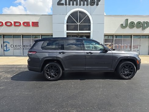 New 2025 Jeep Grand Cherokee L Summit image 9