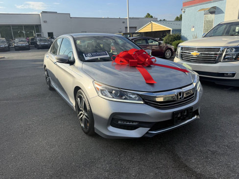 Used 2017 Honda Accord Sport Special Edition image 8