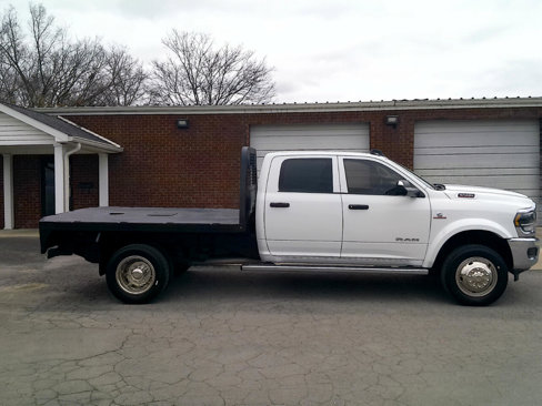 Used 2020 RAM 5500 Tradesman w/ Chrome Appearance Group image 8
