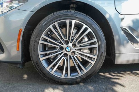 Used 2018 BMW 530e image 9