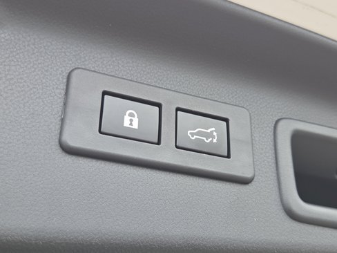 Certified 2025 Subaru Forester Limited image 20