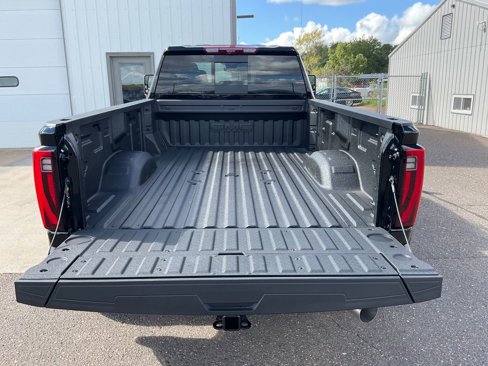 New 2026 GMC Sierra 3500 Denali w/ Denali Reserve Package image 24