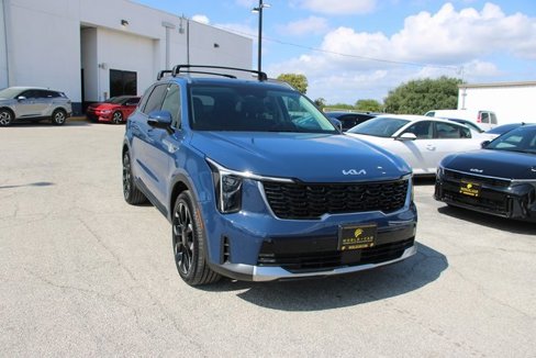 Certified 2024 Kia Sorento SX image 1