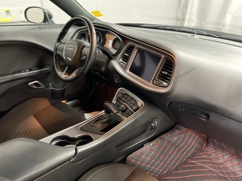 Used 2022 Dodge Challenger R/T Scat Pack image 9