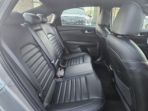 Used 2023 Kia Forte GT w/ GT2 Package image 9
