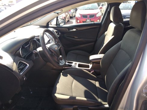 Used 2017 Chevrolet Cruze LS image 11