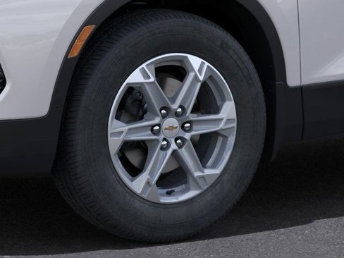 New 2025 Chevrolet Blazer LT image 13