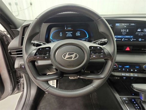 Used 2025 Hyundai Elantra Sport w/ Cargo Package image 21