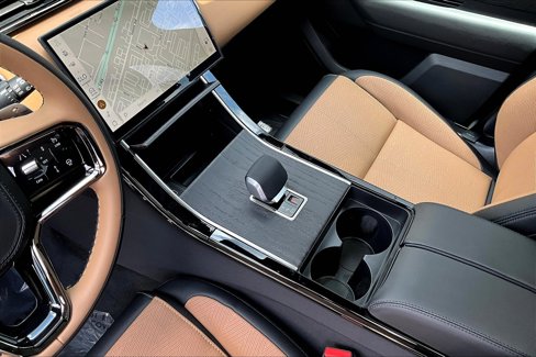 New 2026 Land Rover Range Rover Velar Autobiography image 8