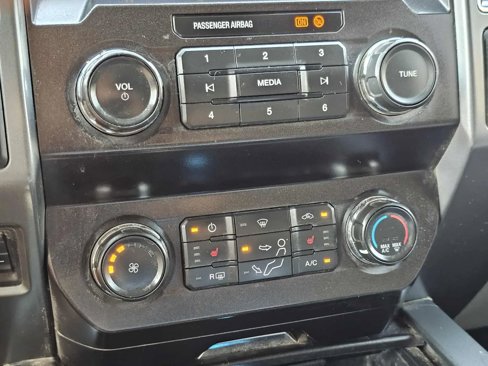 Used 2020 Ford F250 XLT w/ XLT Premium Package image 22