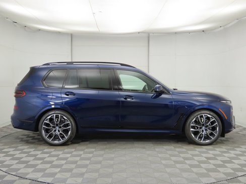 New 2026 BMW X7 xDrive40i w/ Executive Package image 4