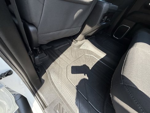 Used 2023 Chevrolet Silverado 1500 RST w/ Redline Edition image 15