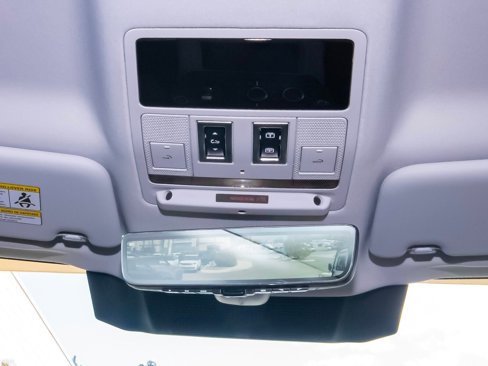 New 2025 Land Rover Defender 110 S image 17