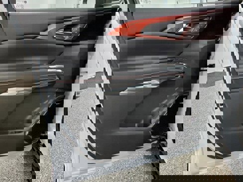 New 2026 Chevrolet Traverse RS w/ LPO, Floor Liner Package image 12