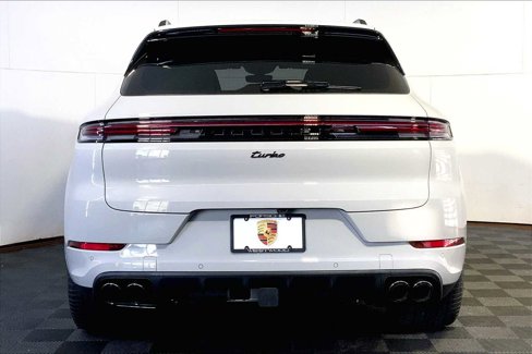 New 2026 Porsche Cayenne Turbo image 6