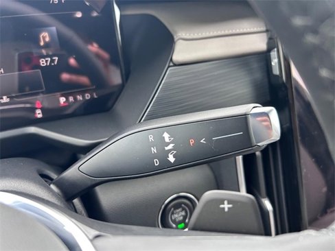 New 2026 GMC Acadia Elevation image 17