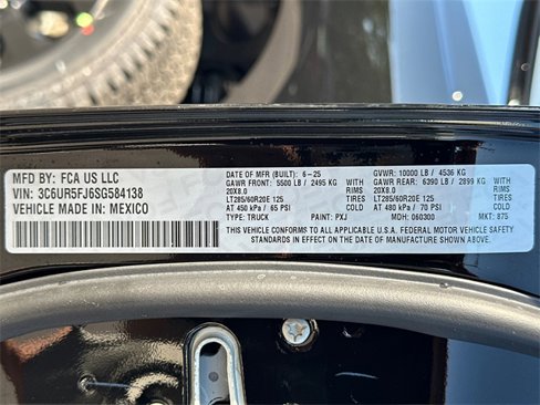 New 2025 RAM 2500 Laramie image 39