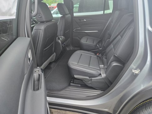 New 2026 Chevrolet Traverse LT w/ Driver Confidence Package image 8
