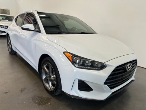 Used 2019 Hyundai Veloster 2.0 image 4