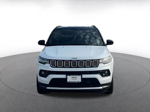 Used 2025 Jeep Compass Limited image 8