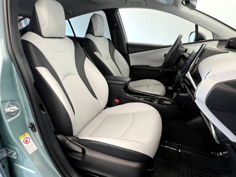 Used 2019 Toyota Prius Limited image 12