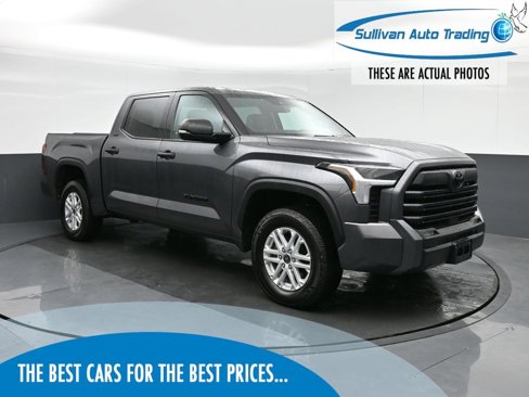 Used 2022 Toyota Tundra SR5 w/ SR5 Convenience Package image 1