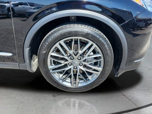 Used 2023 Acura MDX SH-AWD w/ Advance Package image 28