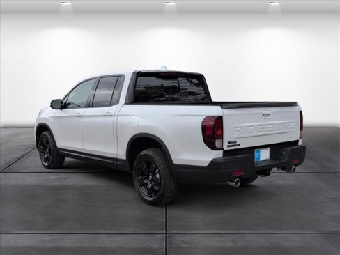 New 2026 Honda Ridgeline Black Edition image 3