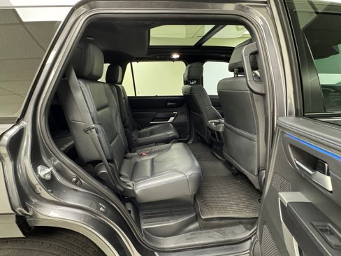 Used 2024 Toyota Sequoia Platinum image 17