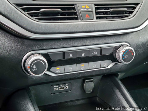 Used 2022 Nissan Altima 2.5 SV image 23