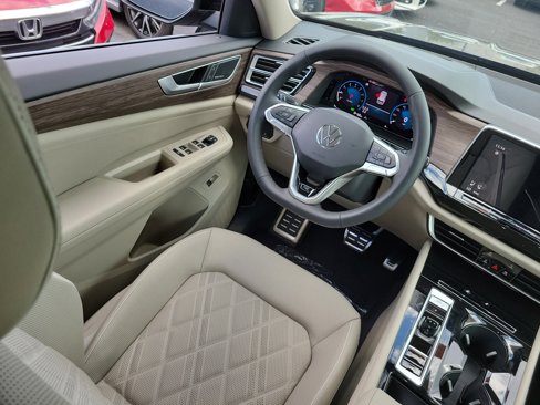 New 2026 Volkswagen Atlas SEL Premium R-Line image 3