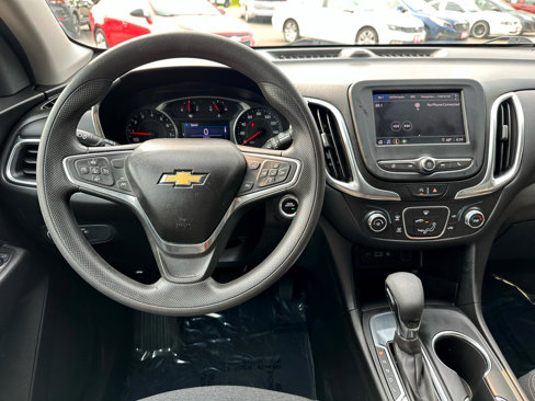 Used 2022 Chevrolet Equinox LT image 3