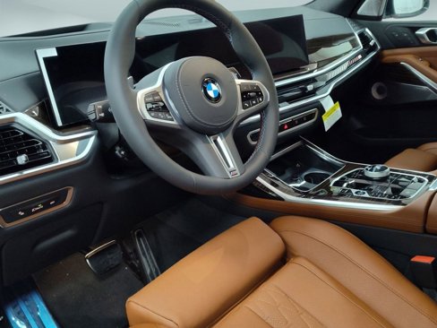 New 2026 BMW X7 M60i image 4