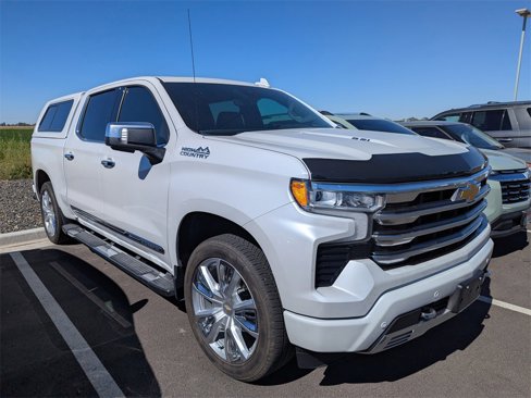 Used 2024 Chevrolet Silverado 1500 High Country w/ High Country Premium Package image 2