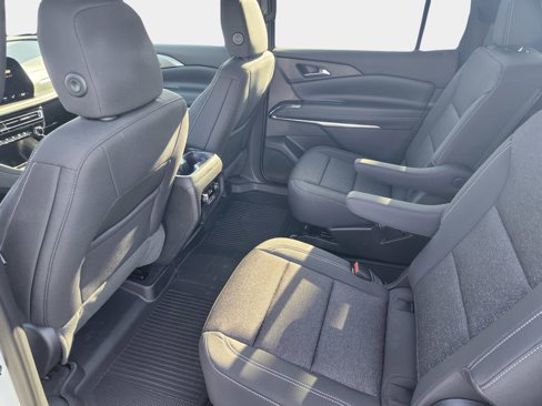 New 2026 Chevrolet Traverse LT w/ Midnight/Sport Edition image 4