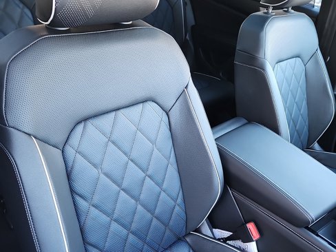 New 2025 Volkswagen Atlas Cross Sport SEL Premium R-Line image 18