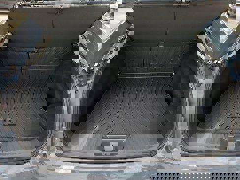 New 2026 Toyota Prius XLE image 8
