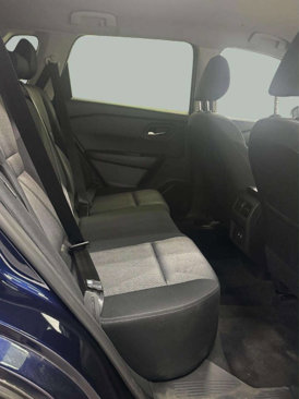 Used 2024 Nissan Rogue SV image 8