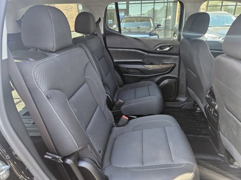 Certified 2023 GMC Acadia SLE w/ Driver Convenience Package image 11