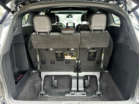 Used 2022 Toyota Sienna XSE image 13