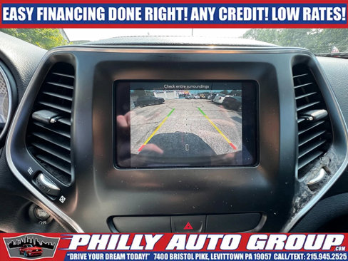 Used 2019 Jeep Cherokee Latitude Plus image 30