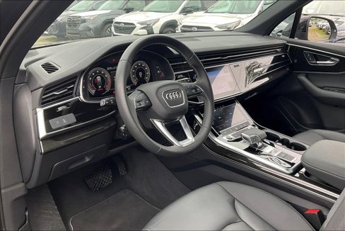 Certified 2025 Audi Q7 3.0T Premium image 14