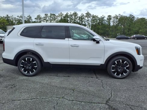 New 2025 Kia Telluride SX w/ SX Captain's Chair Package image 3