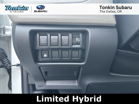 New 2025 Subaru Forester Limited image 17